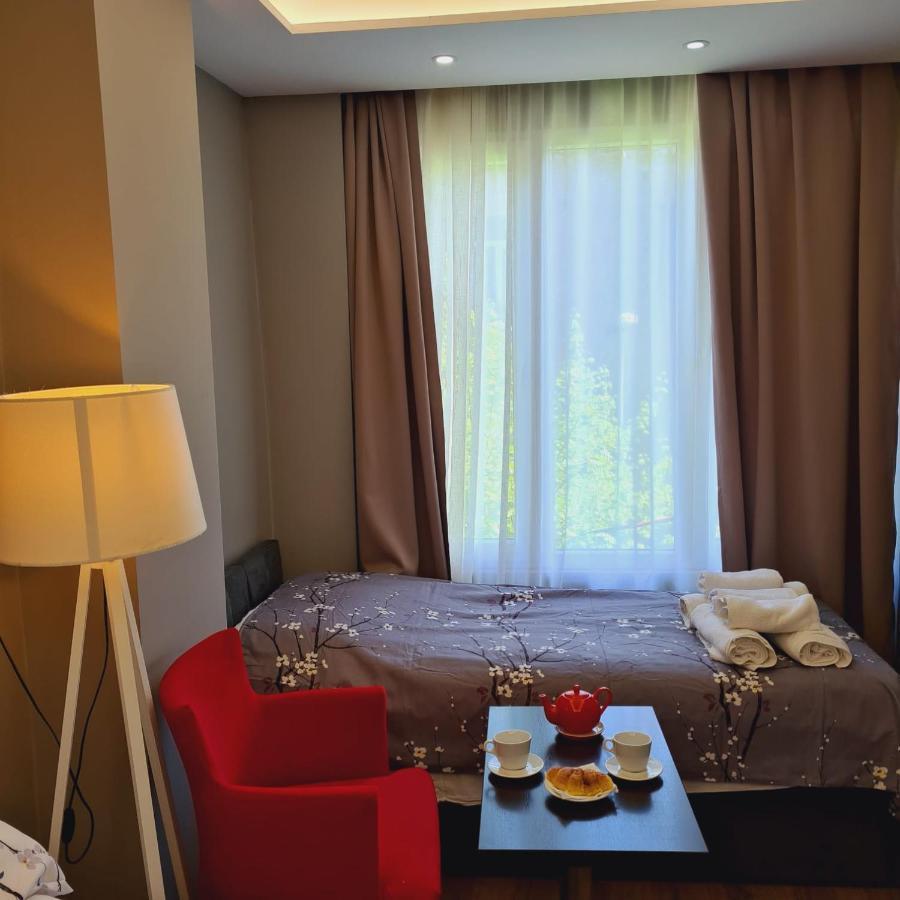 Hotel Driti New Bazaar Tirana Buitenkant foto