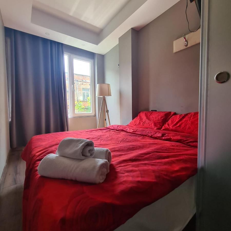 Hotel Driti New Bazaar Tirana Buitenkant foto